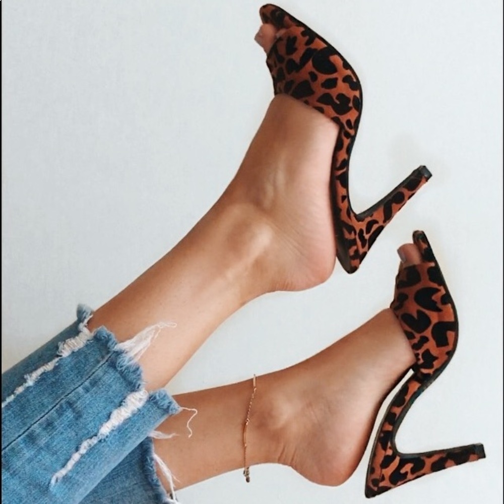 Therapy Yvette heel leopard mules